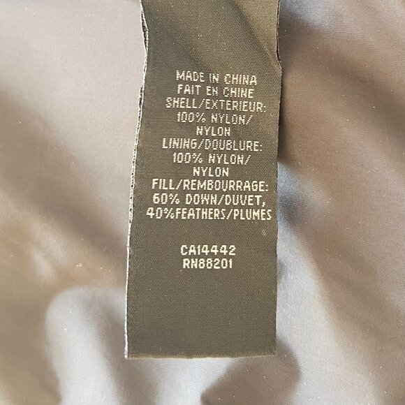 BMW Brand Lifestyle Men's Downfilled Driver's Vest! - Picture 14 of 16